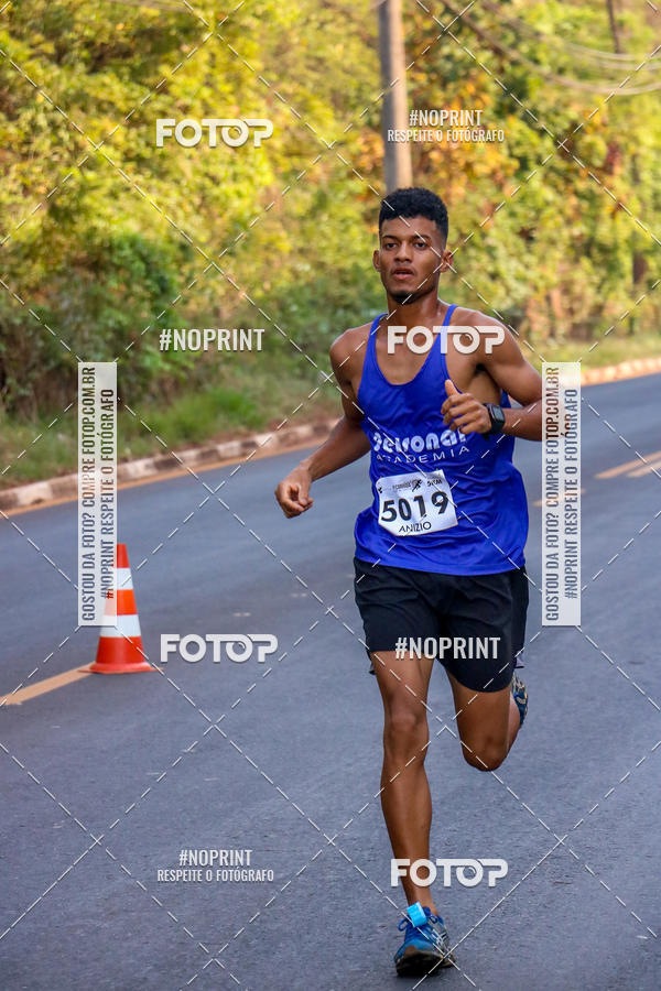 Achetez vos photos de l'vnement2 Corrida Shopping Jaragu sur Fotop