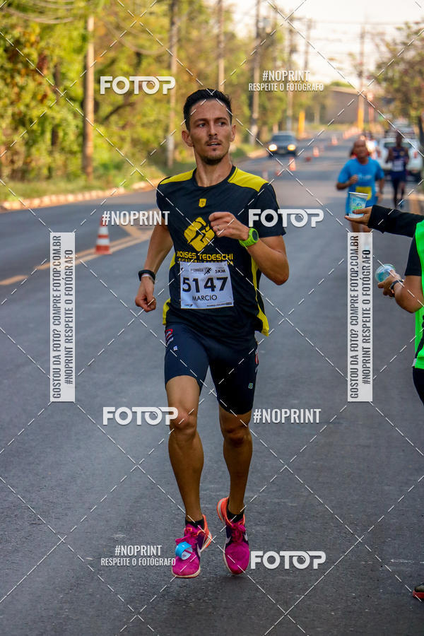 Achetez vos photos de l'vnement2 Corrida Shopping Jaragu sur Fotop