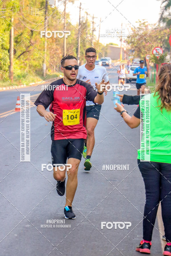 Achetez vos photos de l'vnement2 Corrida Shopping Jaragu sur Fotop