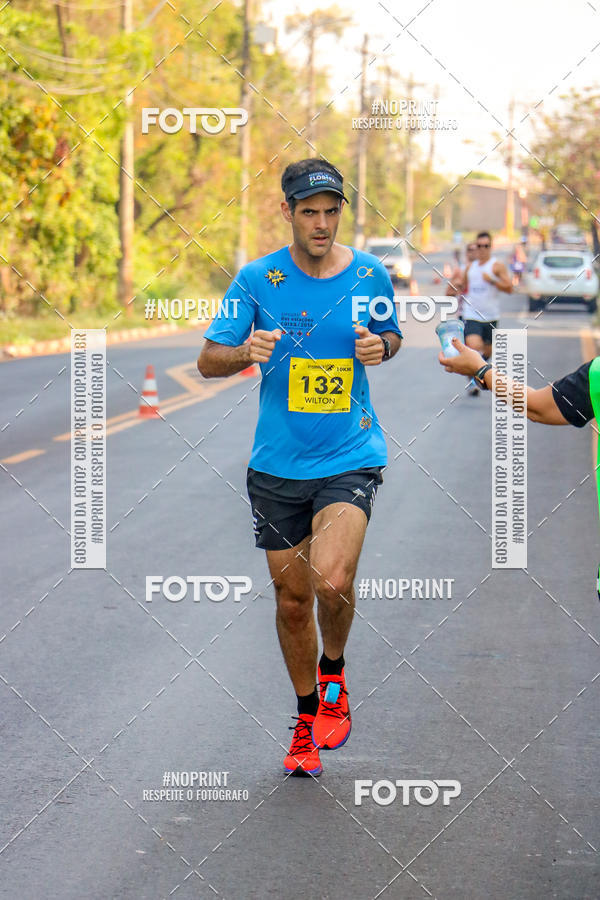 Achetez vos photos de l'vnement2 Corrida Shopping Jaragu sur Fotop