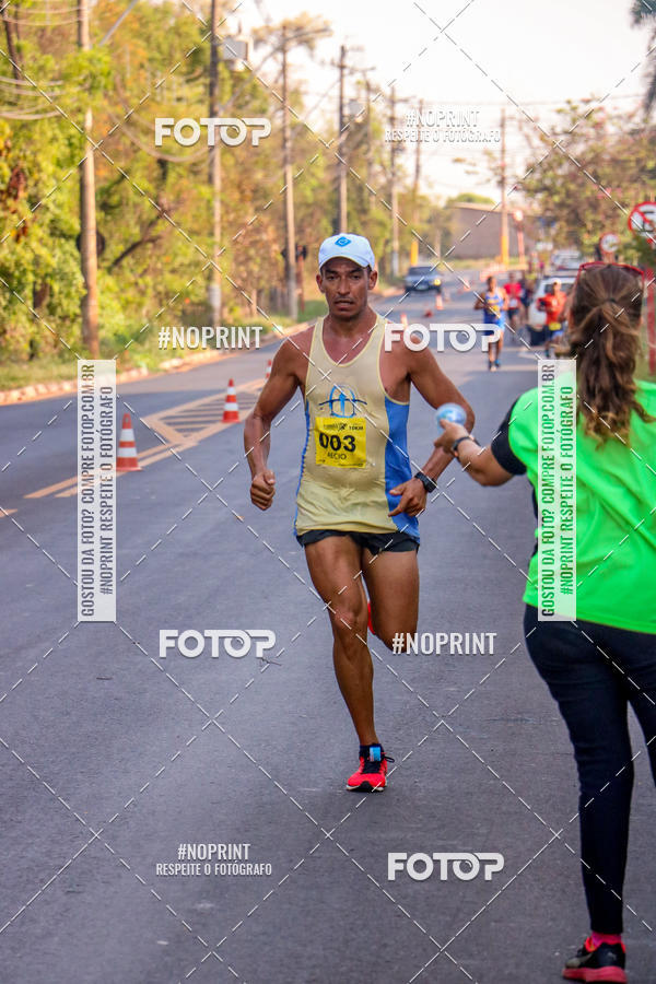 Achetez vos photos de l'vnement2 Corrida Shopping Jaragu sur Fotop