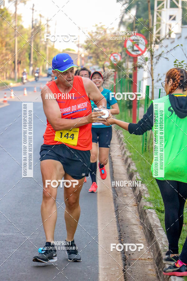 Achetez vos photos de l'vnement2 Corrida Shopping Jaragu sur Fotop