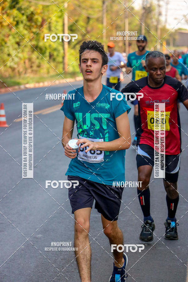 Achetez vos photos de l'vnement2 Corrida Shopping Jaragu sur Fotop