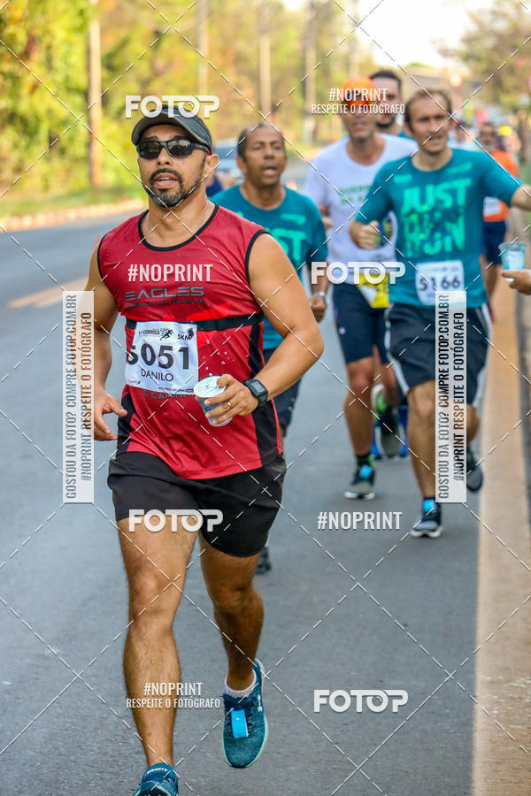 Achetez vos photos de l'vnement2 Corrida Shopping Jaragu sur Fotop