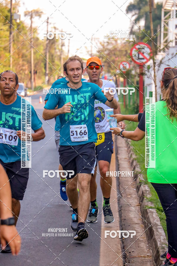 Achetez vos photos de l'vnement2 Corrida Shopping Jaragu sur Fotop