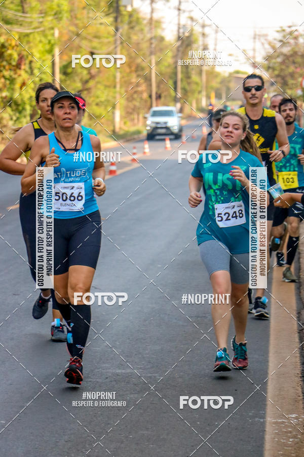 Achetez vos photos de l'vnement2 Corrida Shopping Jaragu sur Fotop