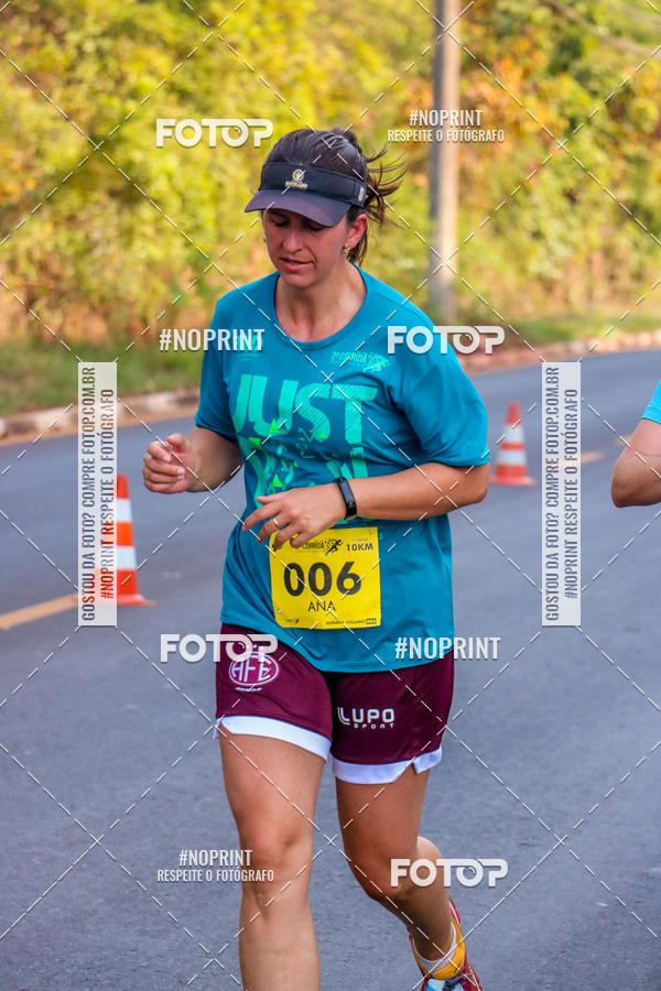 Achetez vos photos de l'vnement2 Corrida Shopping Jaragu sur Fotop