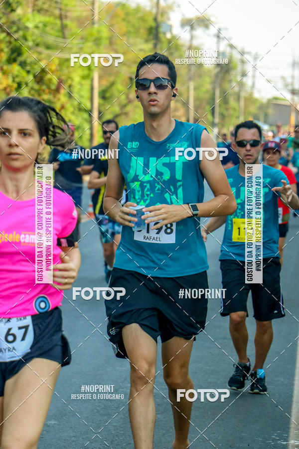 Achetez vos photos de l'vnement2 Corrida Shopping Jaragu sur Fotop