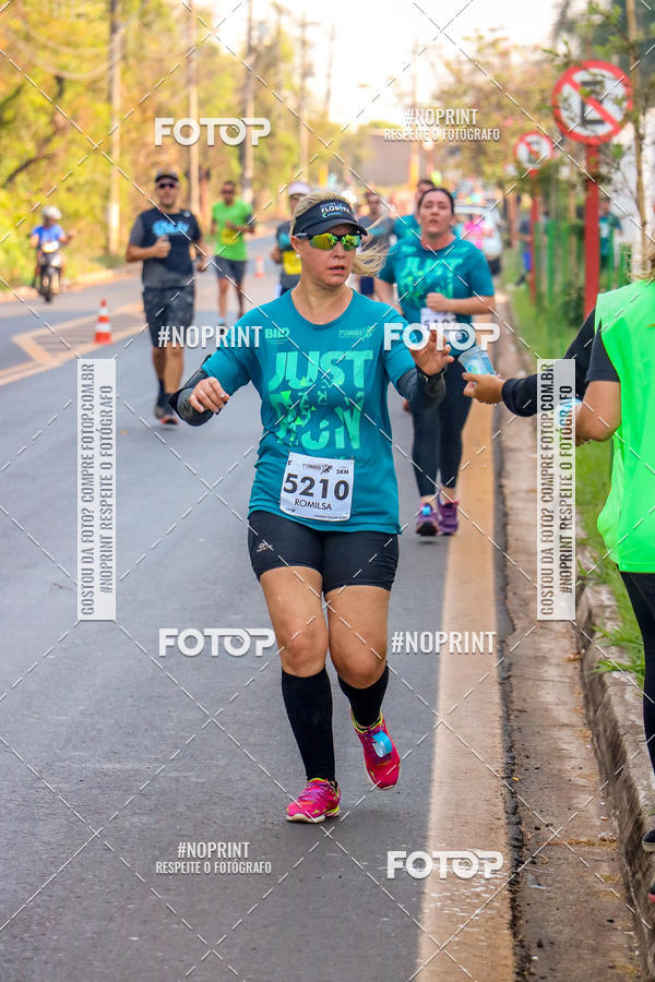 Achetez vos photos de l'vnement2 Corrida Shopping Jaragu sur Fotop
