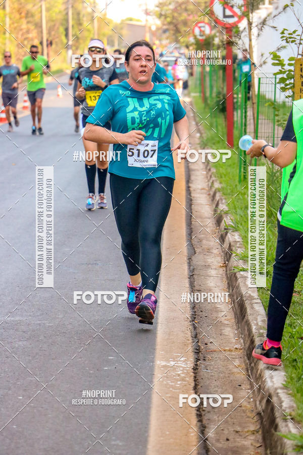 Achetez vos photos de l'vnement2 Corrida Shopping Jaragu sur Fotop