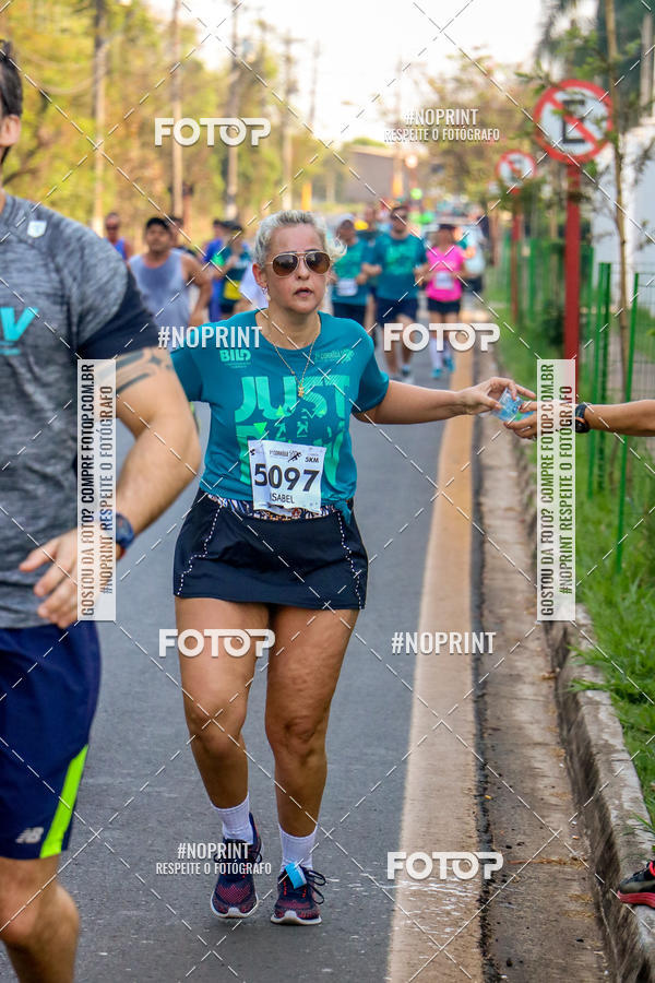 Achetez vos photos de l'vnement2 Corrida Shopping Jaragu sur Fotop