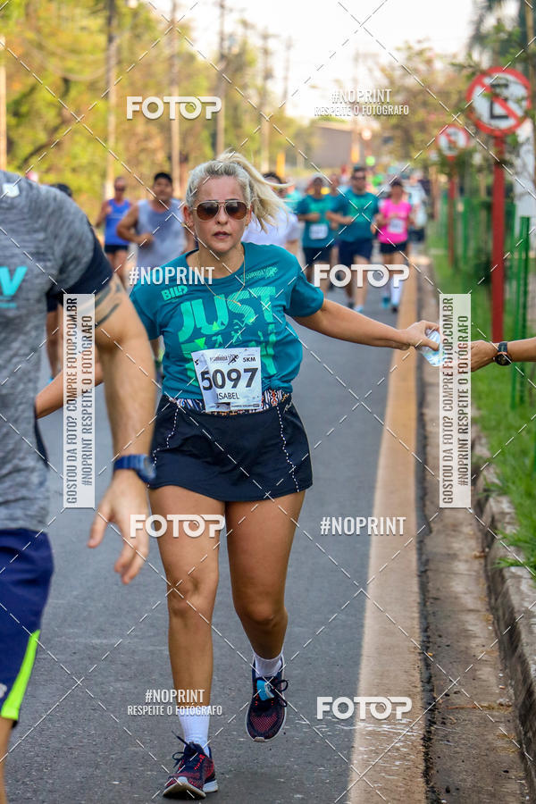 Achetez vos photos de l'vnement2 Corrida Shopping Jaragu sur Fotop