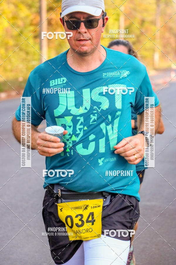 Achetez vos photos de l'vnement2 Corrida Shopping Jaragu sur Fotop