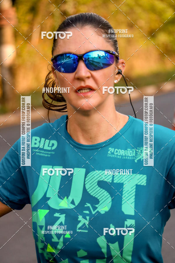 Achetez vos photos de l'vnement2 Corrida Shopping Jaragu sur Fotop