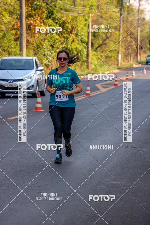 Achetez vos photos de l'vnement2 Corrida Shopping Jaragu sur Fotop