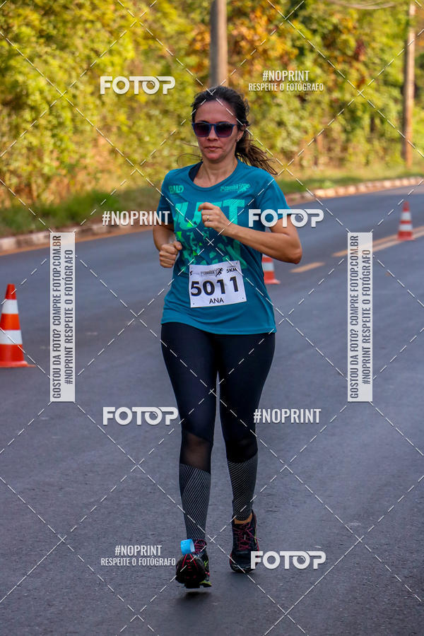 Achetez vos photos de l'vnement2 Corrida Shopping Jaragu sur Fotop