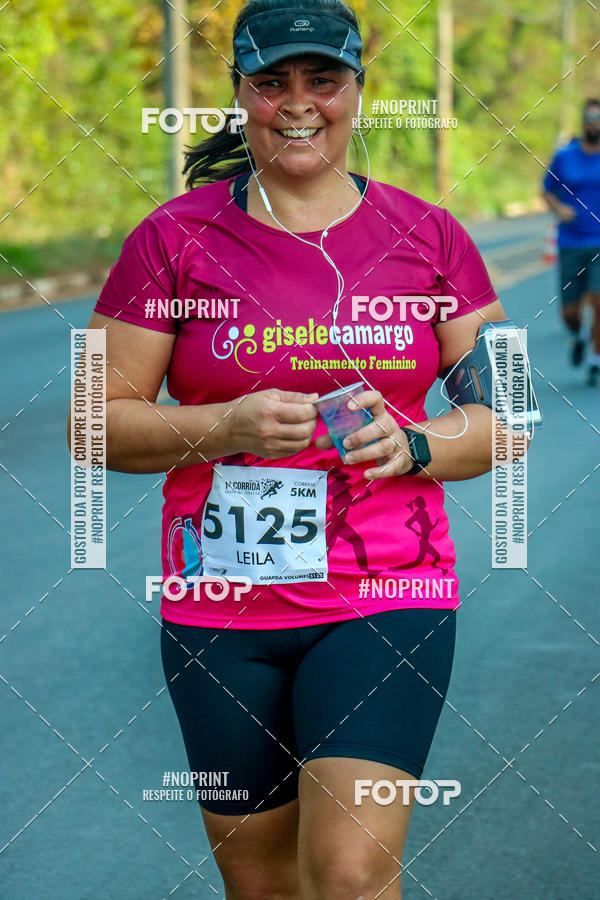 Achetez vos photos de l'vnement2 Corrida Shopping Jaragu sur Fotop