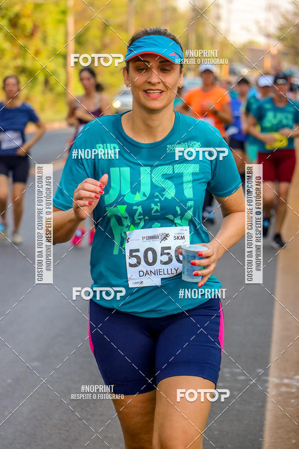 Achetez vos photos de l'vnement2 Corrida Shopping Jaragu sur Fotop