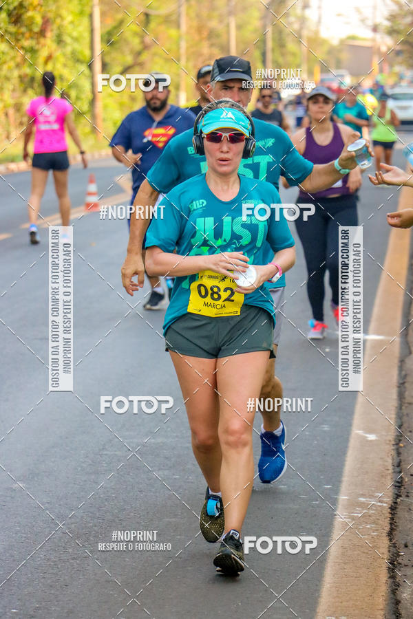 Achetez vos photos de l'vnement2 Corrida Shopping Jaragu sur Fotop