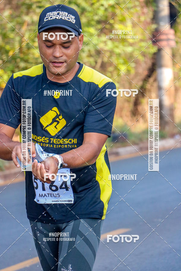 Achetez vos photos de l'vnement2 Corrida Shopping Jaragu sur Fotop