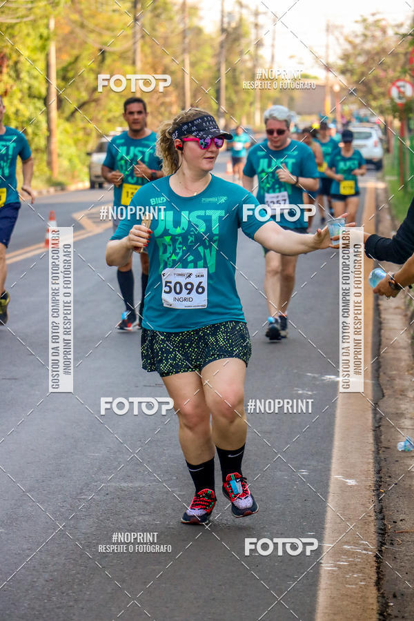 Achetez vos photos de l'vnement2 Corrida Shopping Jaragu sur Fotop