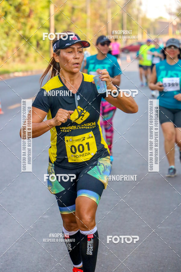 Achetez vos photos de l'vnement2 Corrida Shopping Jaragu sur Fotop