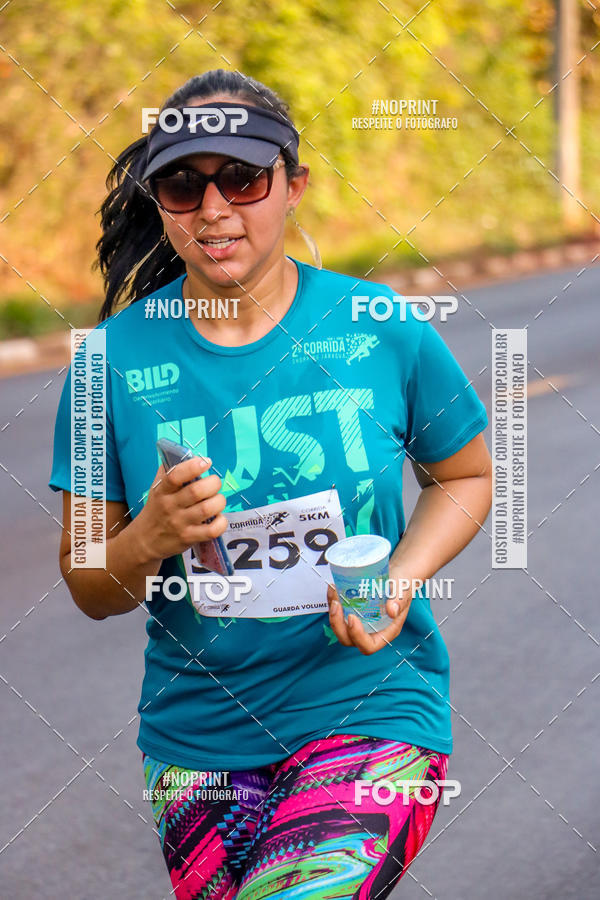 Achetez vos photos de l'vnement2 Corrida Shopping Jaragu sur Fotop