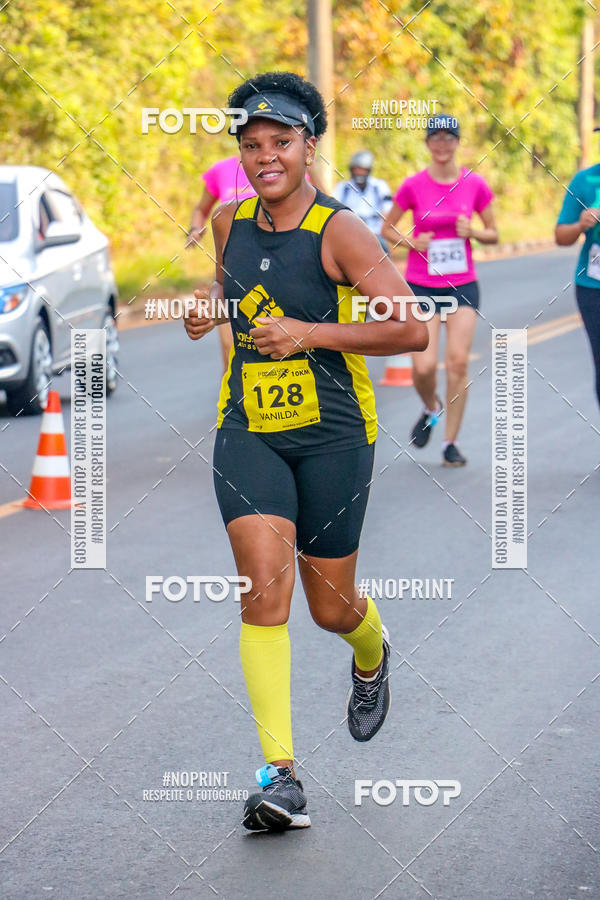 Achetez vos photos de l'vnement2 Corrida Shopping Jaragu sur Fotop