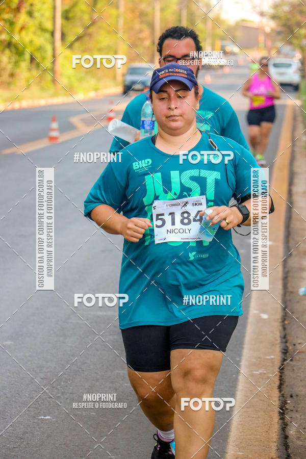 Achetez vos photos de l'vnement2 Corrida Shopping Jaragu sur Fotop