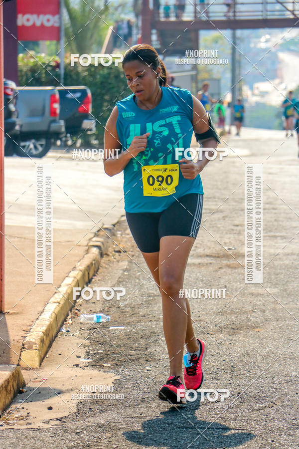 Achetez vos photos de l'vnement2 Corrida Shopping Jaragu sur Fotop