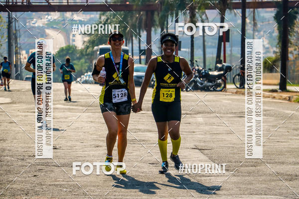 Achetez vos photos de l'vnement2 Corrida Shopping Jaragu sur Fotop