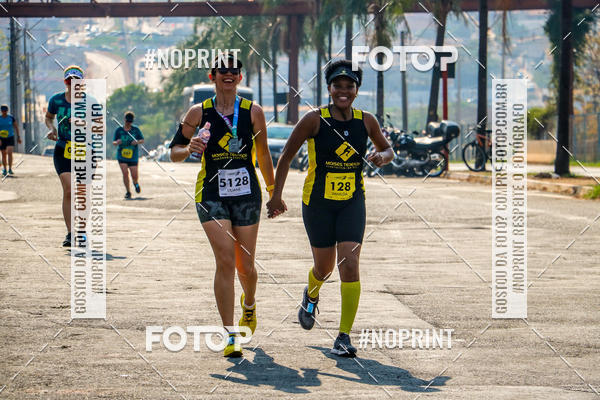 Achetez vos photos de l'vnement2 Corrida Shopping Jaragu sur Fotop