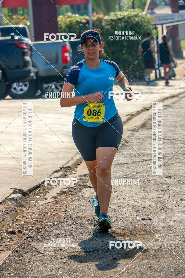 Achetez vos photos de l'vnement2 Corrida Shopping Jaragu sur Fotop