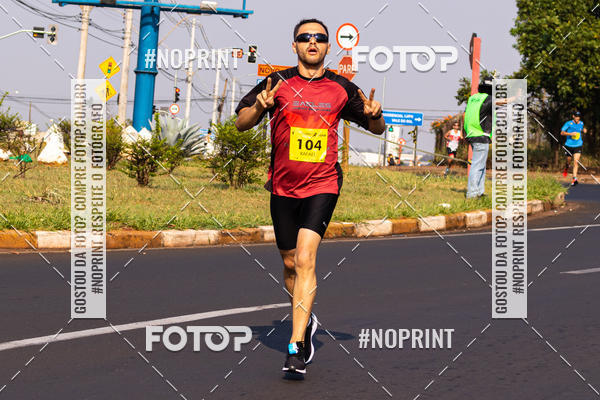 Achetez vos photos de l'vnement2 Corrida Shopping Jaragu sur Fotop