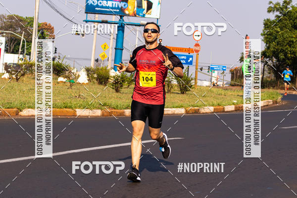 Achetez vos photos de l'vnement2 Corrida Shopping Jaragu sur Fotop