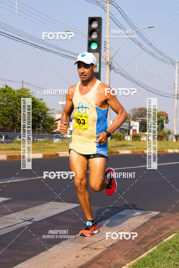 Achetez vos photos de l'vnement2 Corrida Shopping Jaragu sur Fotop