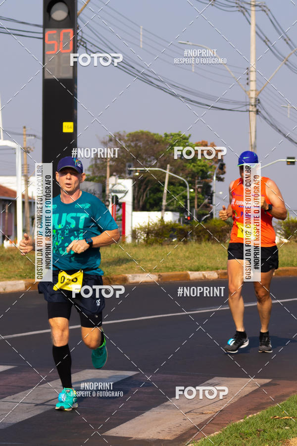 Achetez vos photos de l'vnement2 Corrida Shopping Jaragu sur Fotop