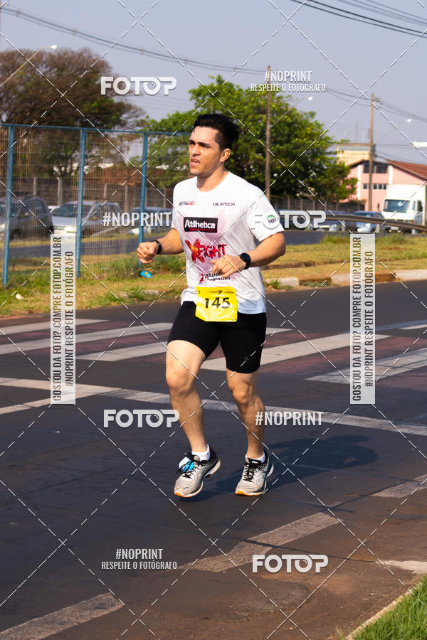 Achetez vos photos de l'vnement2 Corrida Shopping Jaragu sur Fotop
