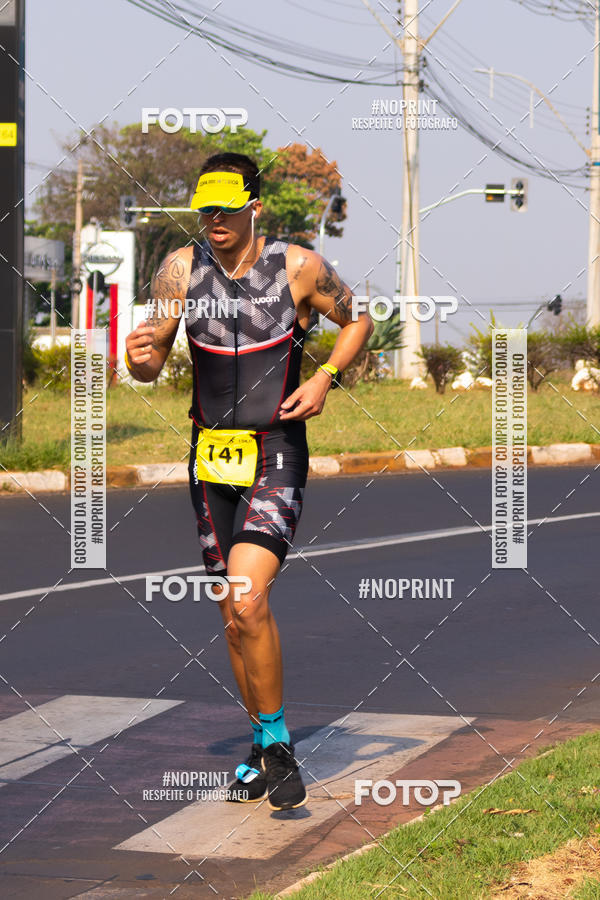 Achetez vos photos de l'vnement2 Corrida Shopping Jaragu sur Fotop