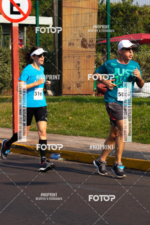 Achetez vos photos de l'vnement2 Corrida Shopping Jaragu sur Fotop