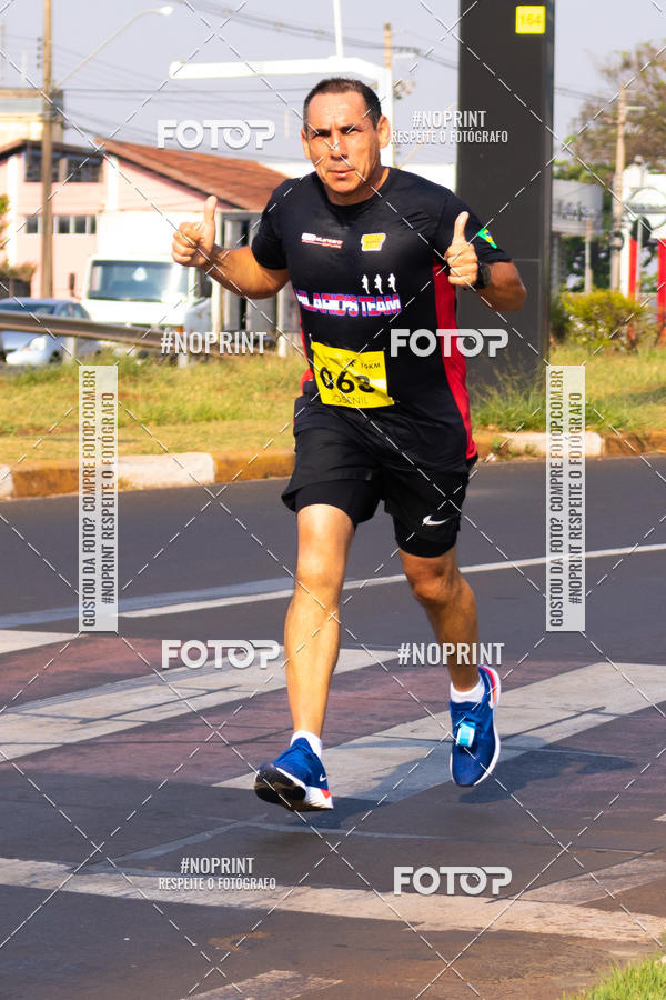 Achetez vos photos de l'vnement2 Corrida Shopping Jaragu sur Fotop