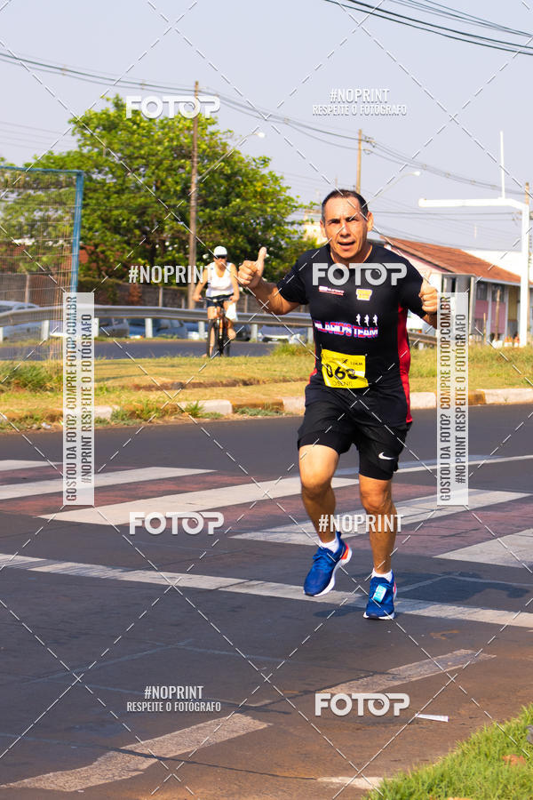 Achetez vos photos de l'vnement2 Corrida Shopping Jaragu sur Fotop