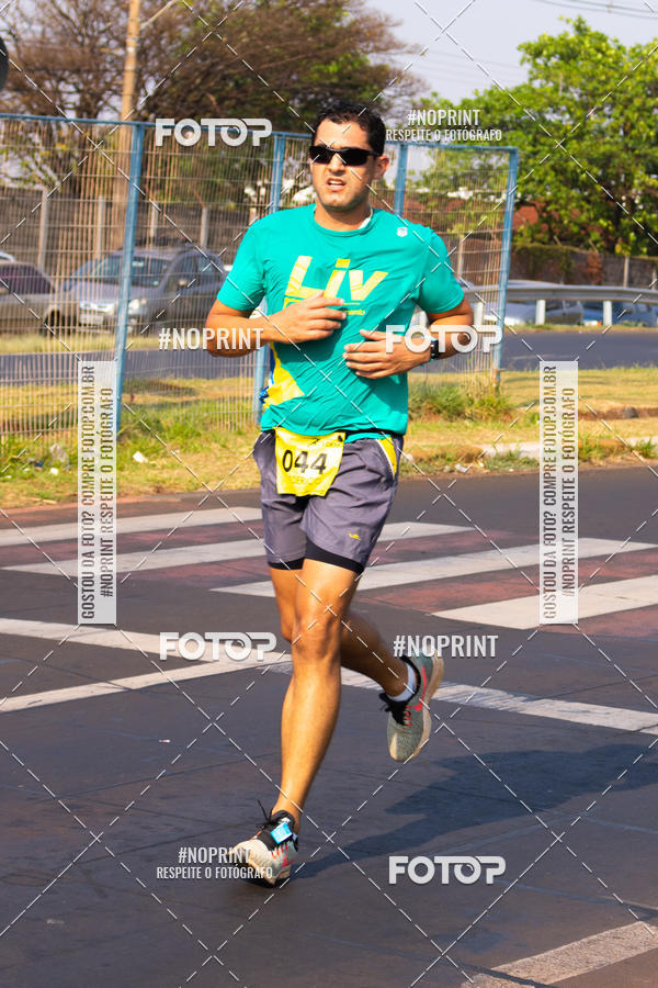 Achetez vos photos de l'vnement2 Corrida Shopping Jaragu sur Fotop