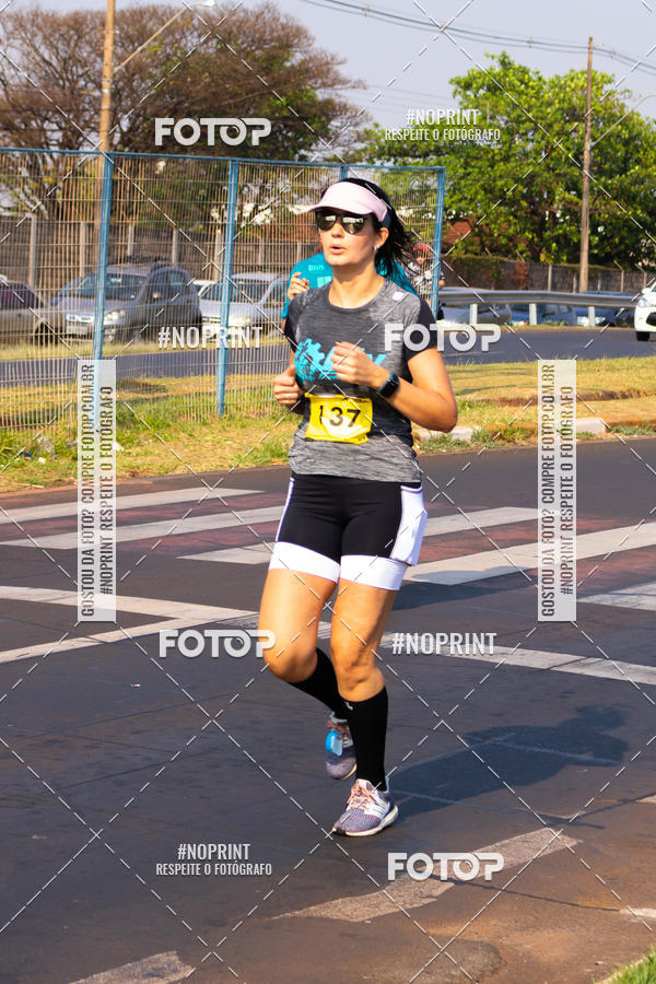 Achetez vos photos de l'vnement2 Corrida Shopping Jaragu sur Fotop