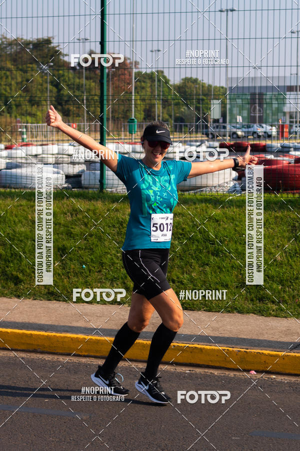 Achetez vos photos de l'vnement2 Corrida Shopping Jaragu sur Fotop