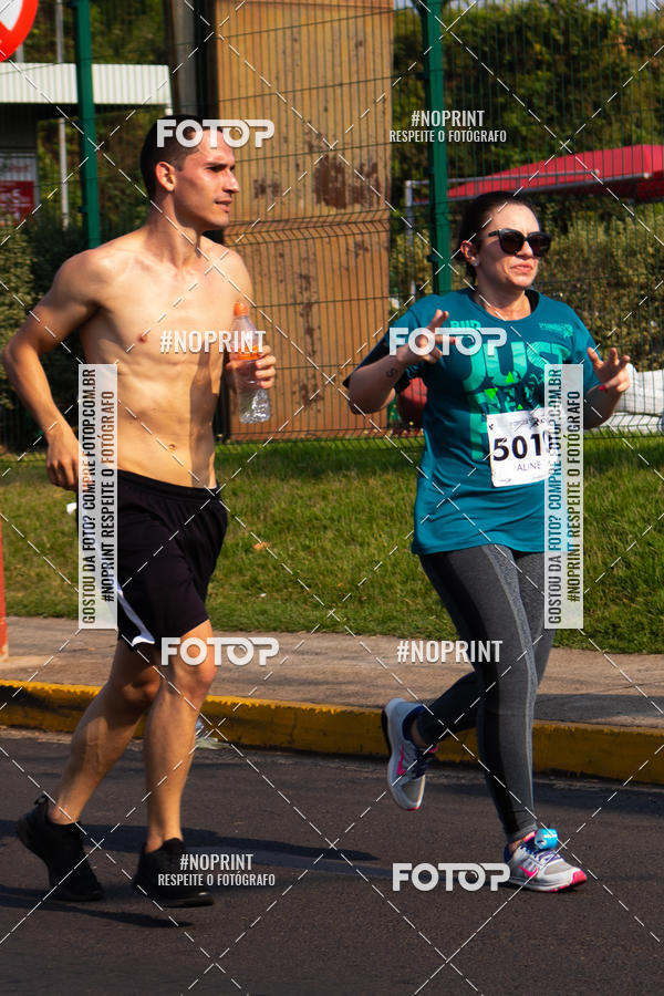 Achetez vos photos de l'vnement2 Corrida Shopping Jaragu sur Fotop