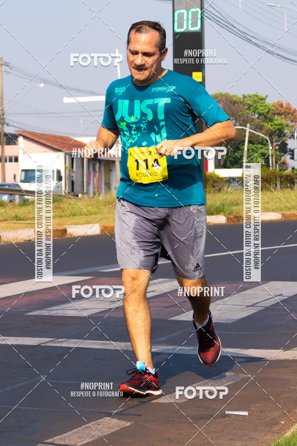 Achetez vos photos de l'vnement2 Corrida Shopping Jaragu sur Fotop