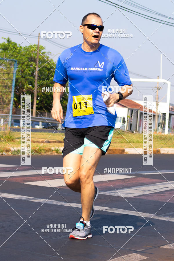 Achetez vos photos de l'vnement2 Corrida Shopping Jaragu sur Fotop