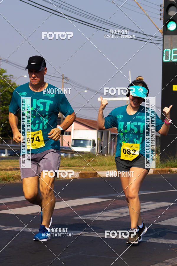 Achetez vos photos de l'vnement2 Corrida Shopping Jaragu sur Fotop
