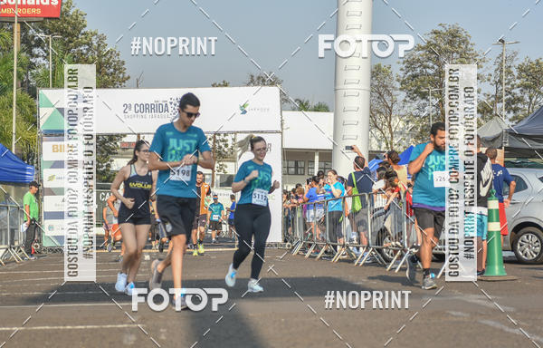 Achetez vos photos de l'vnement2 Corrida Shopping Jaragu sur Fotop